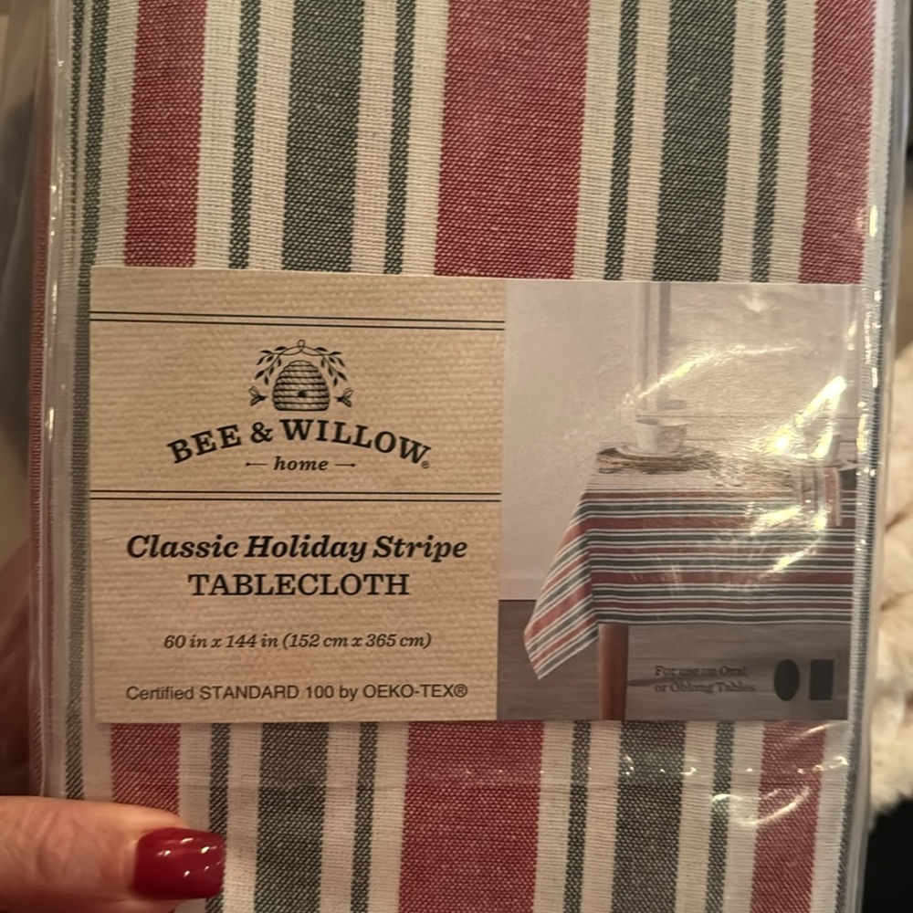 BEE & WILLOW CHRISTMAS STRIPED TABLECLOTH 60 X 144 OBLONG - Picture 2 of 4